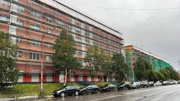 По итогам января–мая 2026 года Мурманская область возглавила рейтинг Северо‑Западного федерального округа по числу капитально отремонтированных многоквартирных домов; за ней следуют Санкт‑Петербург и Вологодская область.