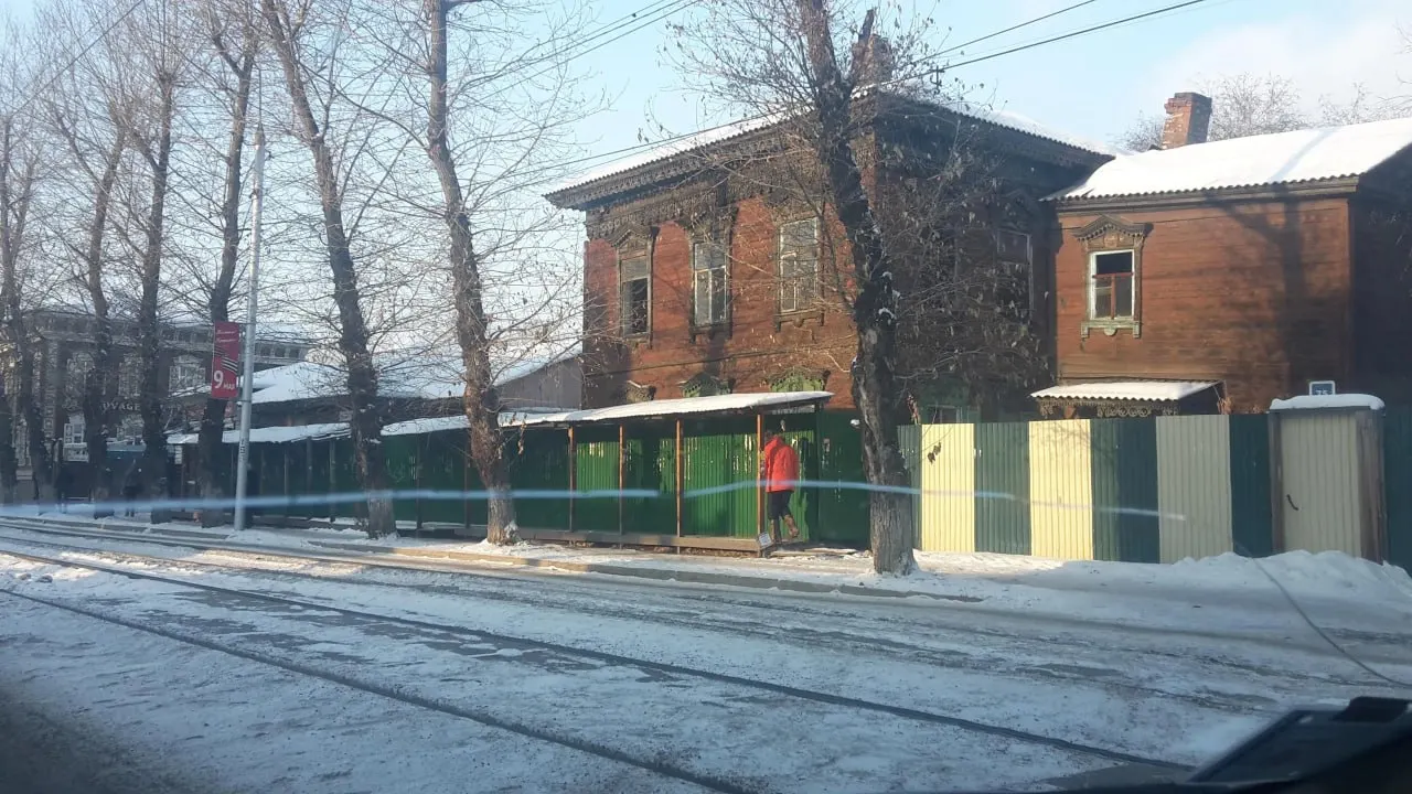 Агентство развития памятников Иркутска предлагает инвесторам отреставрировать и принять в собственность пять ветхих усадеб и жилых домов; заявки на торги принимают до 15 июня, возможна поддержка в оформлении и участие в программе льготного кредитования ДОМ.РФ.