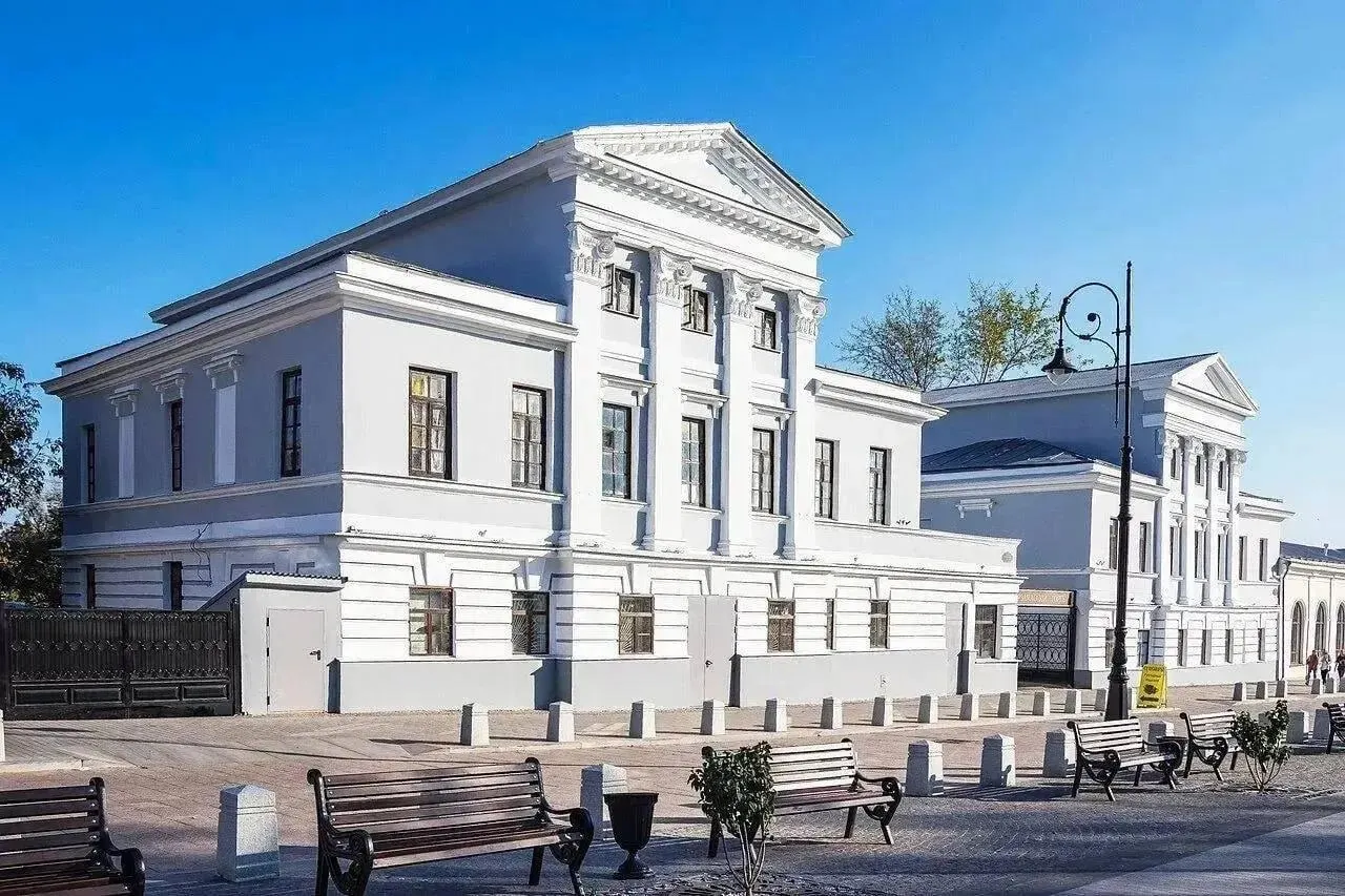 Три объекта в Арзамасе и один на Большой Покровской выставлены единым лотом за 36 млн рублей. Здания нуждаются в реставрации, но расположены в туристических зонах региона.